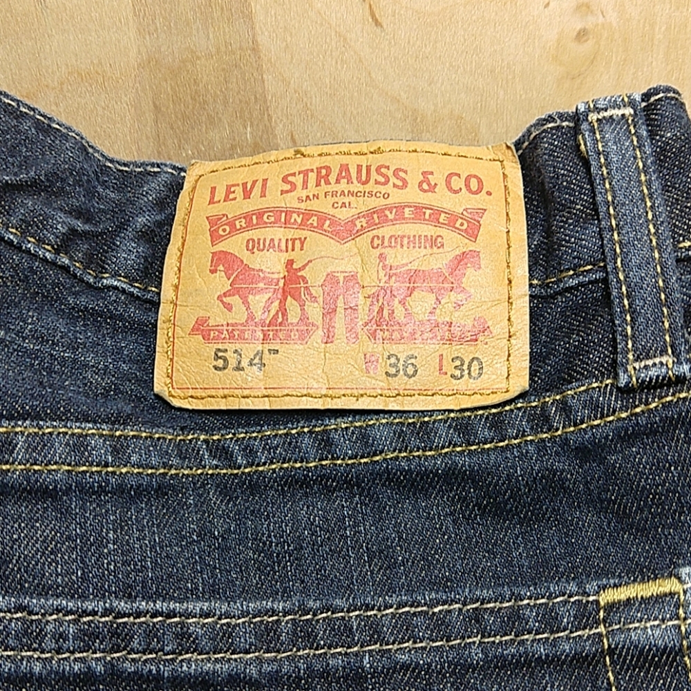 Levi's 514 Straight Fit men's denim jeans 36-30
